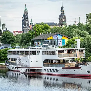 Botel Schiffsherberge Poeppelmann, Dresda